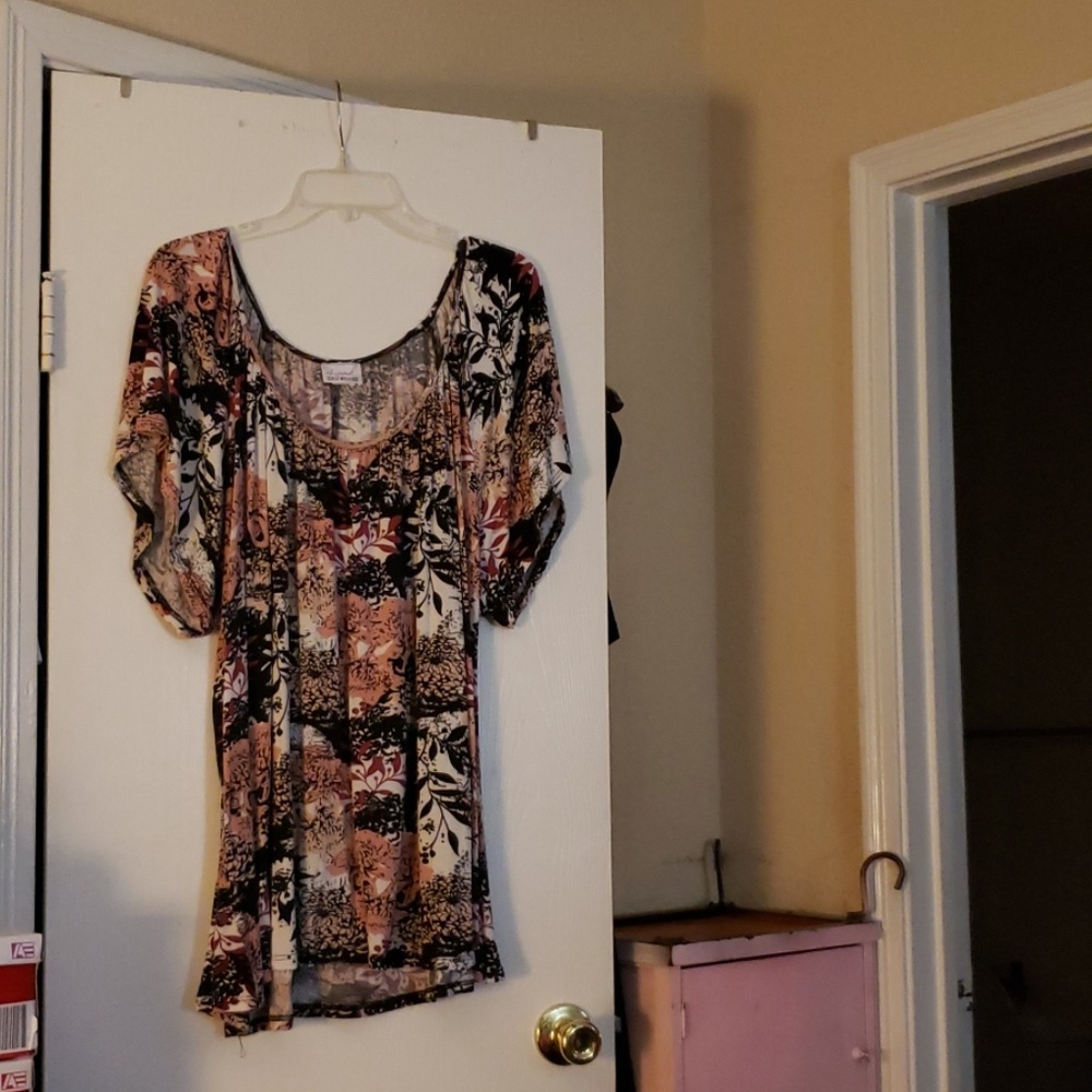 Tee shirt